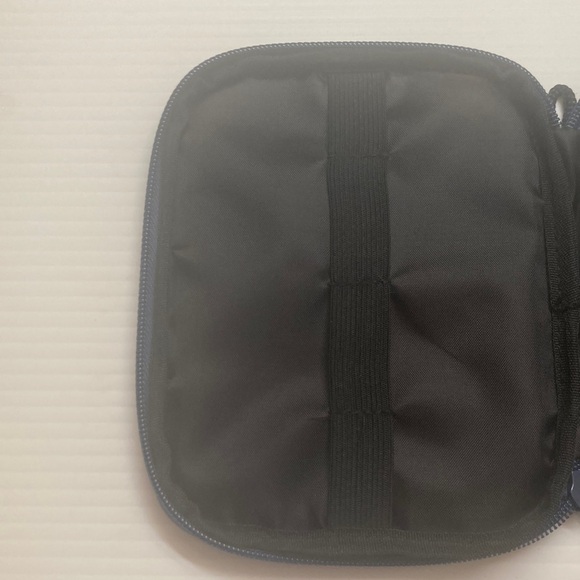 Blue Tech Accessory Pouch - Picture 4 of 6